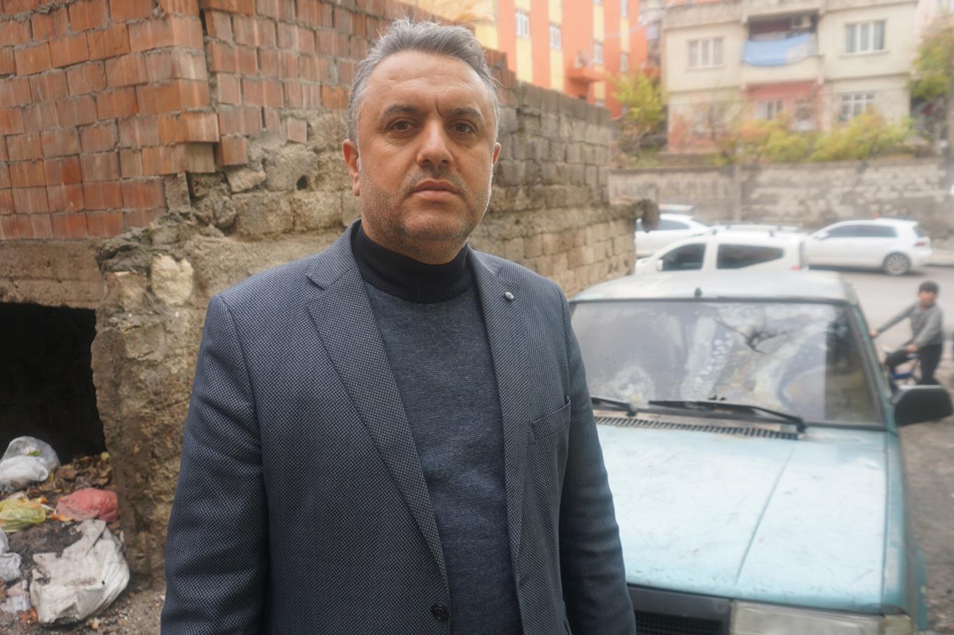 Araçları defalarca kundaklanan aile tedirgin Araçları defalarca kundaklanan aile tedirgin